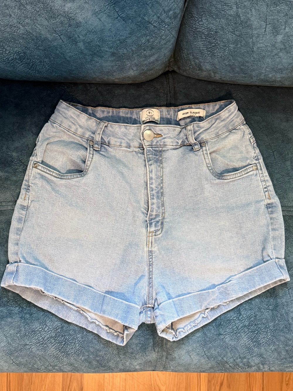 COTTON ON | Light Blue Rolled Hem Denim Shorts - Women